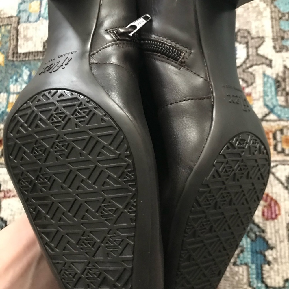 Women boots new Anne Klein size 10